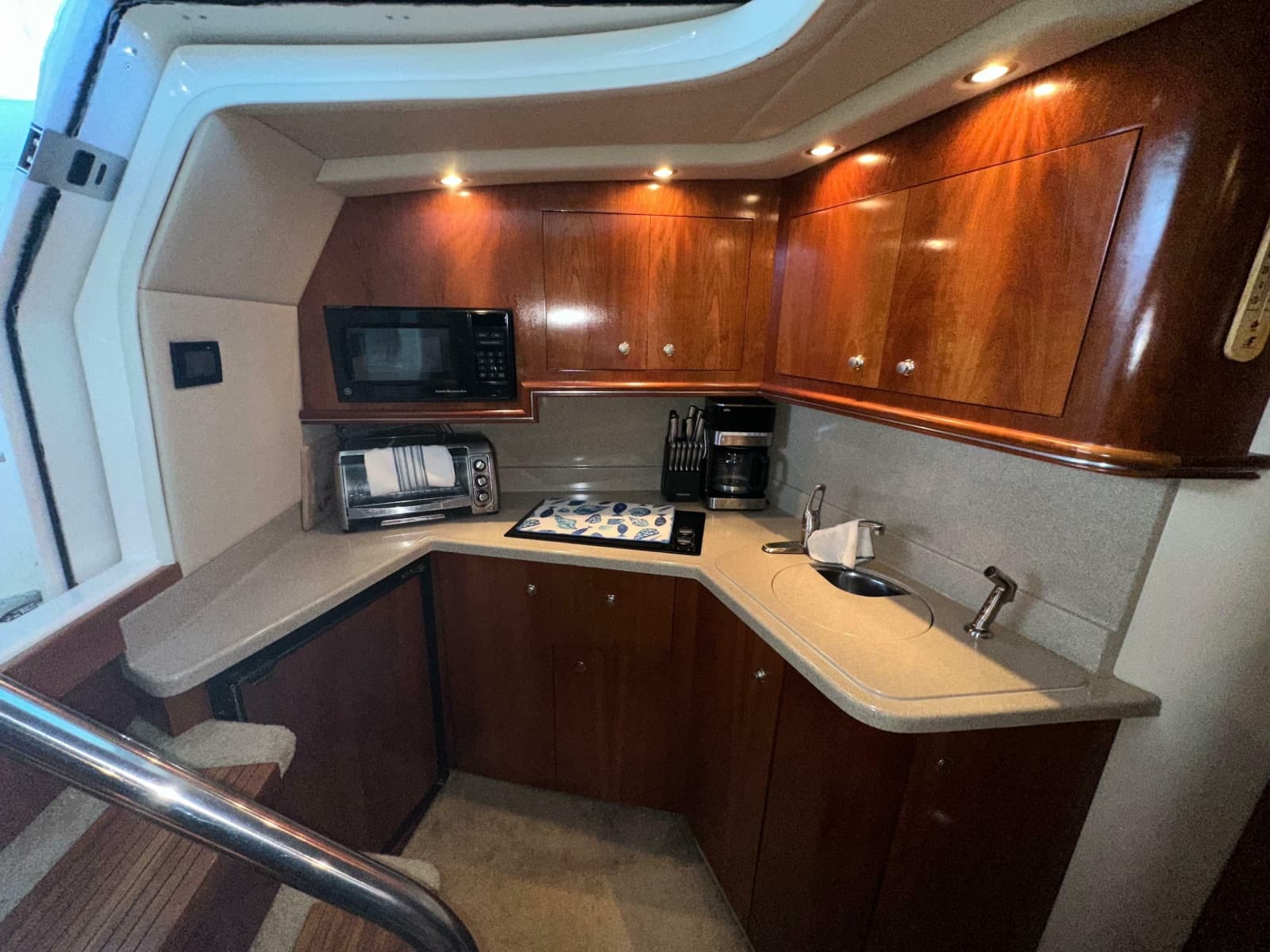 2005 Cruisers Yachts 340 Express - Photo 5