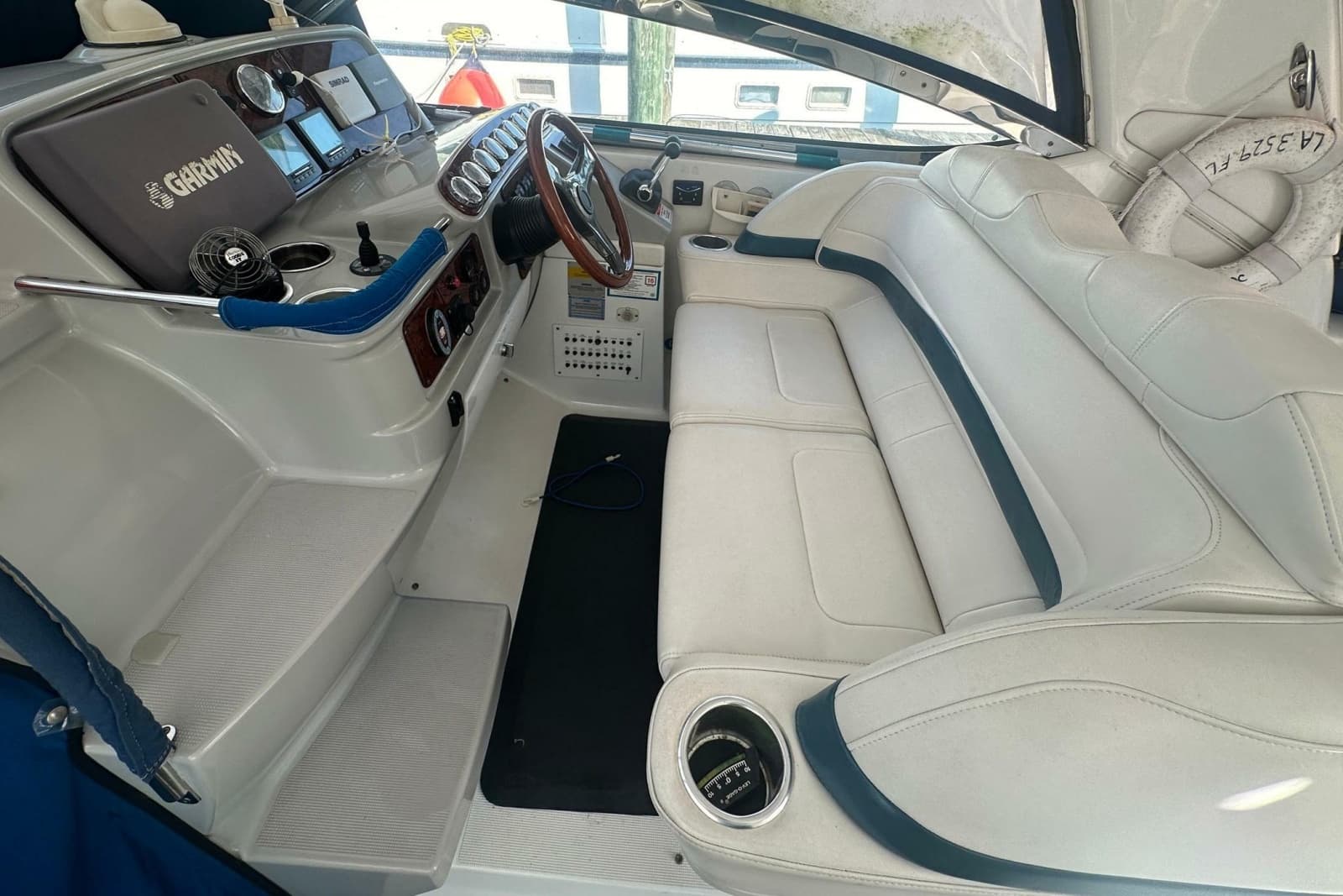 2005 Formula 37 Performance Cruiser - Photo 5