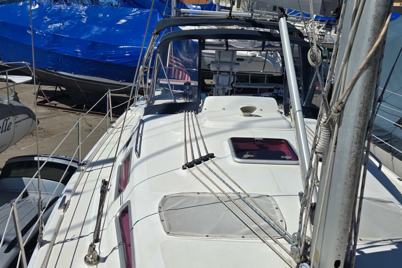 2005 Hunter 38 - Photo 31