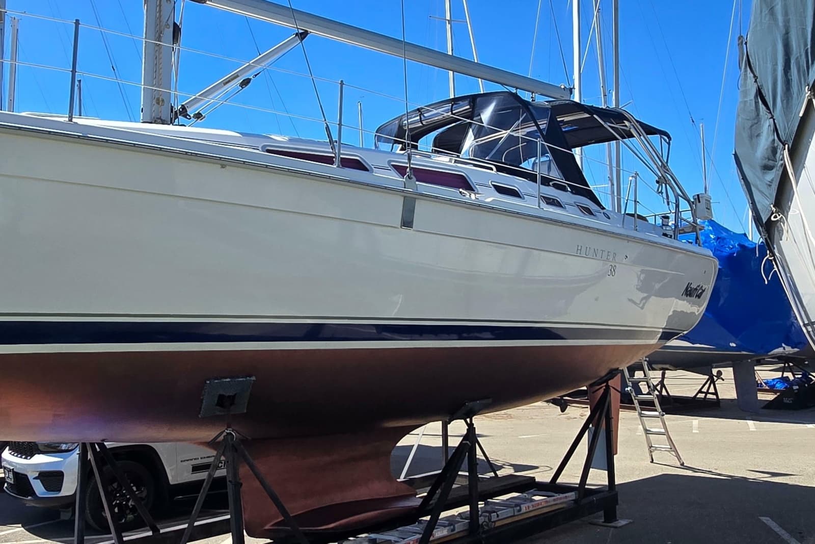 2005 Hunter 38 - Photo 33