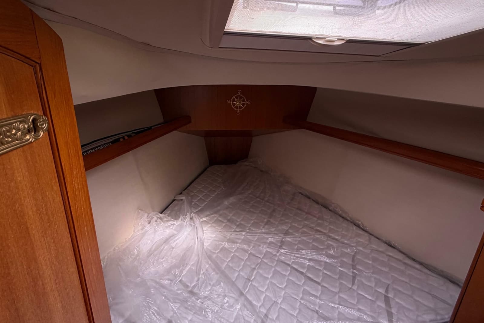 2005 Hunter 38 - Photo 18