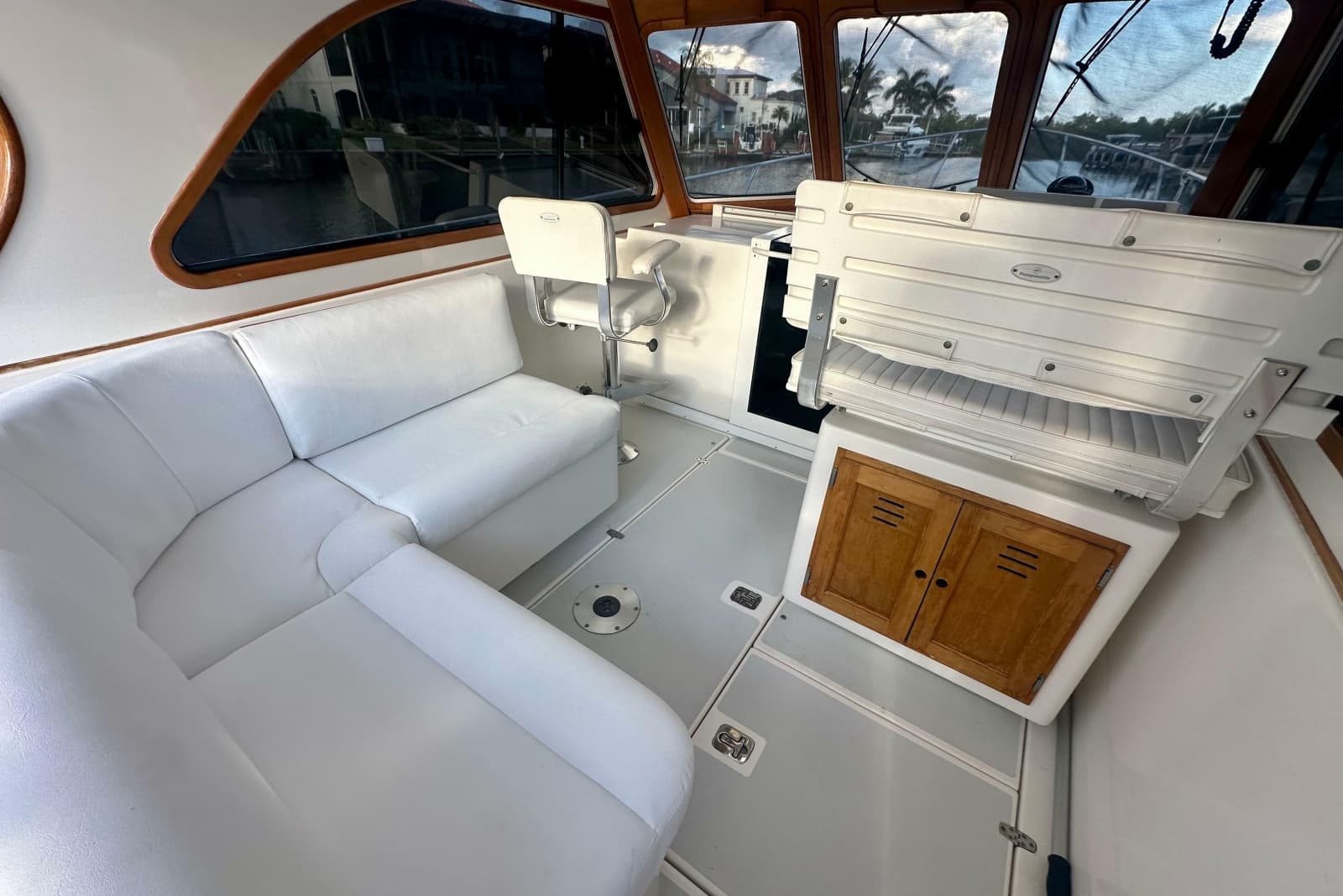 2005 Legacy Yachts 34 Express - Photo 6