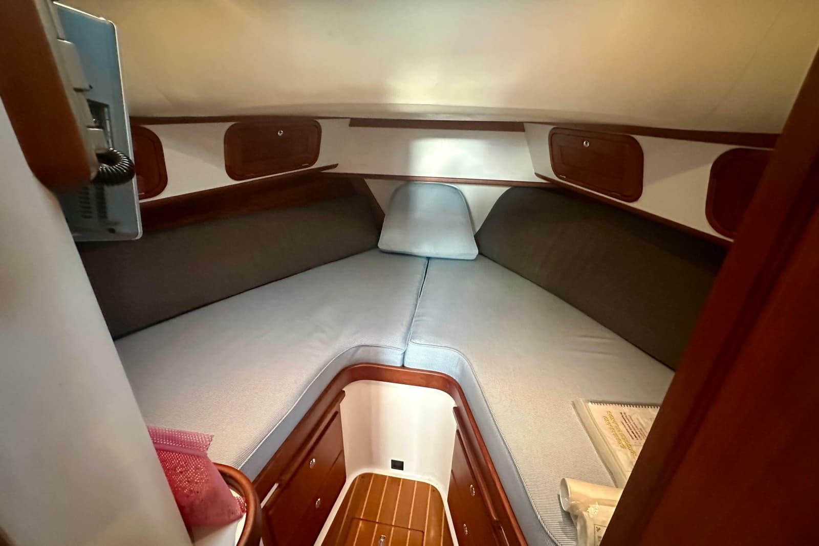 2005 Legacy Yachts 34 Express - Photo 12