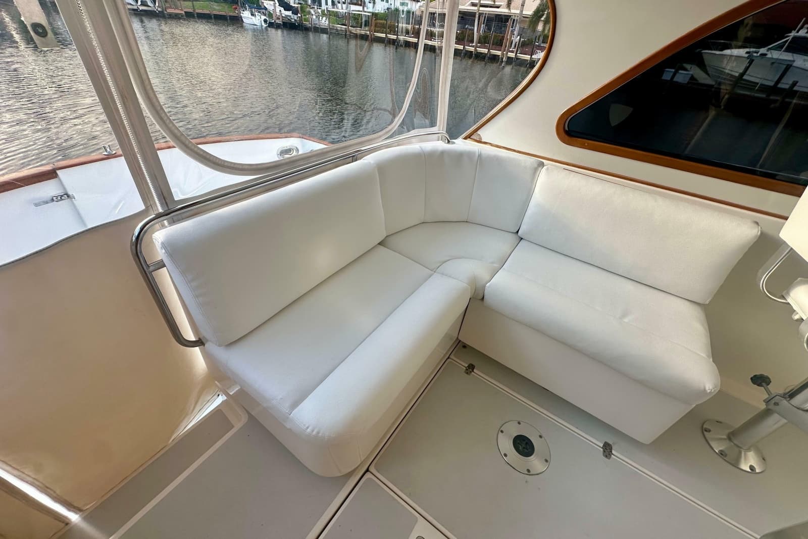 2005 Legacy Yachts 34 Express - Photo 7