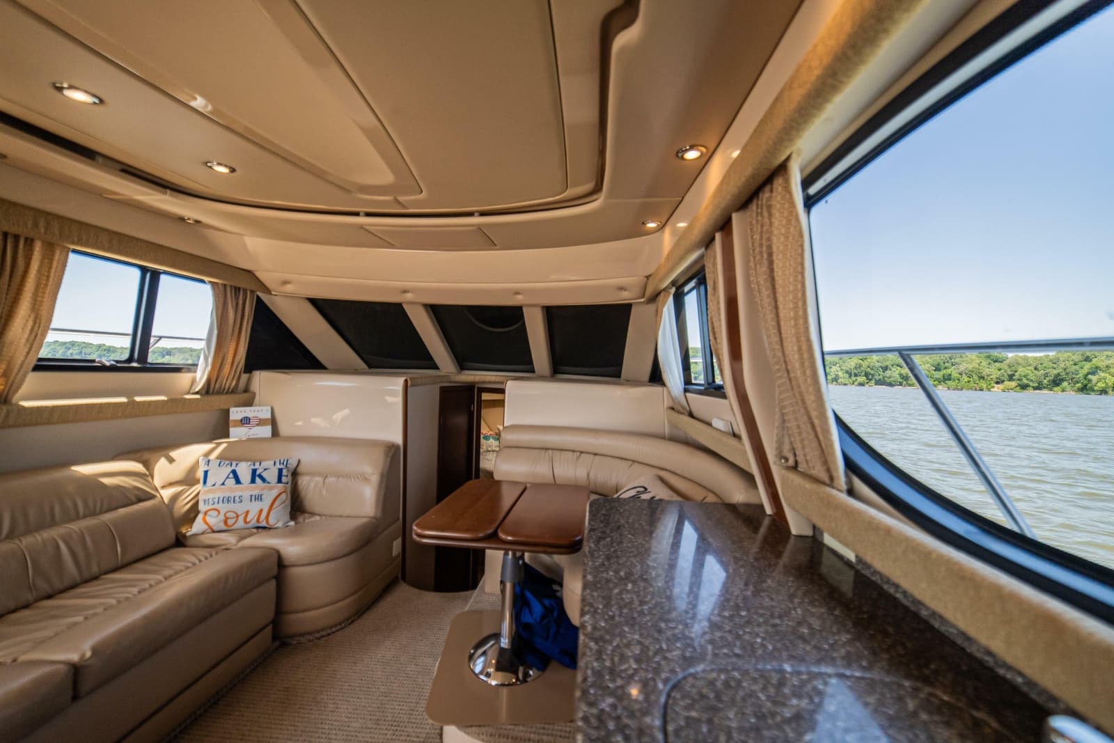 2005 Meridian 341 Sedan - Photo 36
