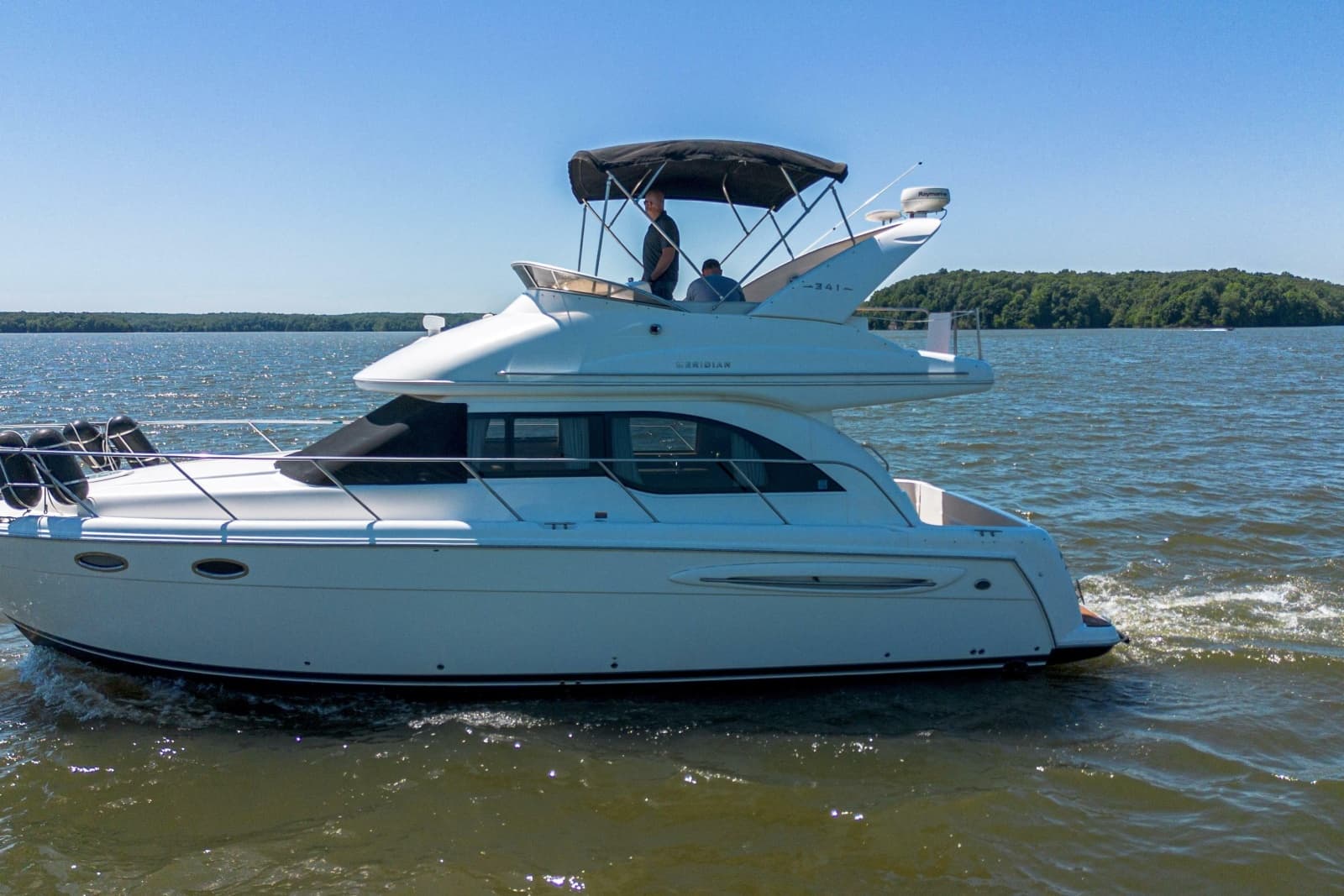 2005 Meridian 341 Sedan - Photo 1