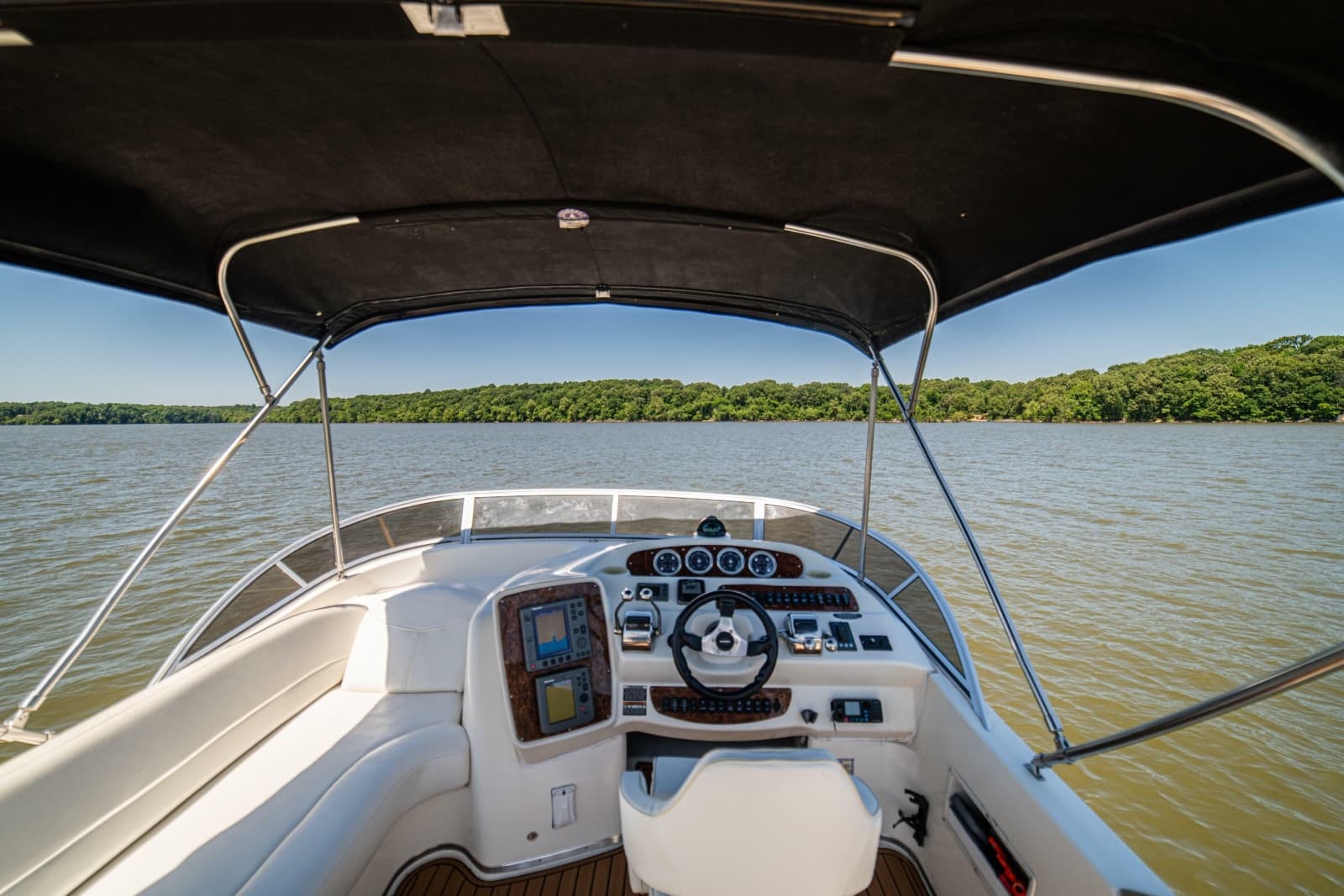 2005 Meridian 341 Sedan - Photo 53