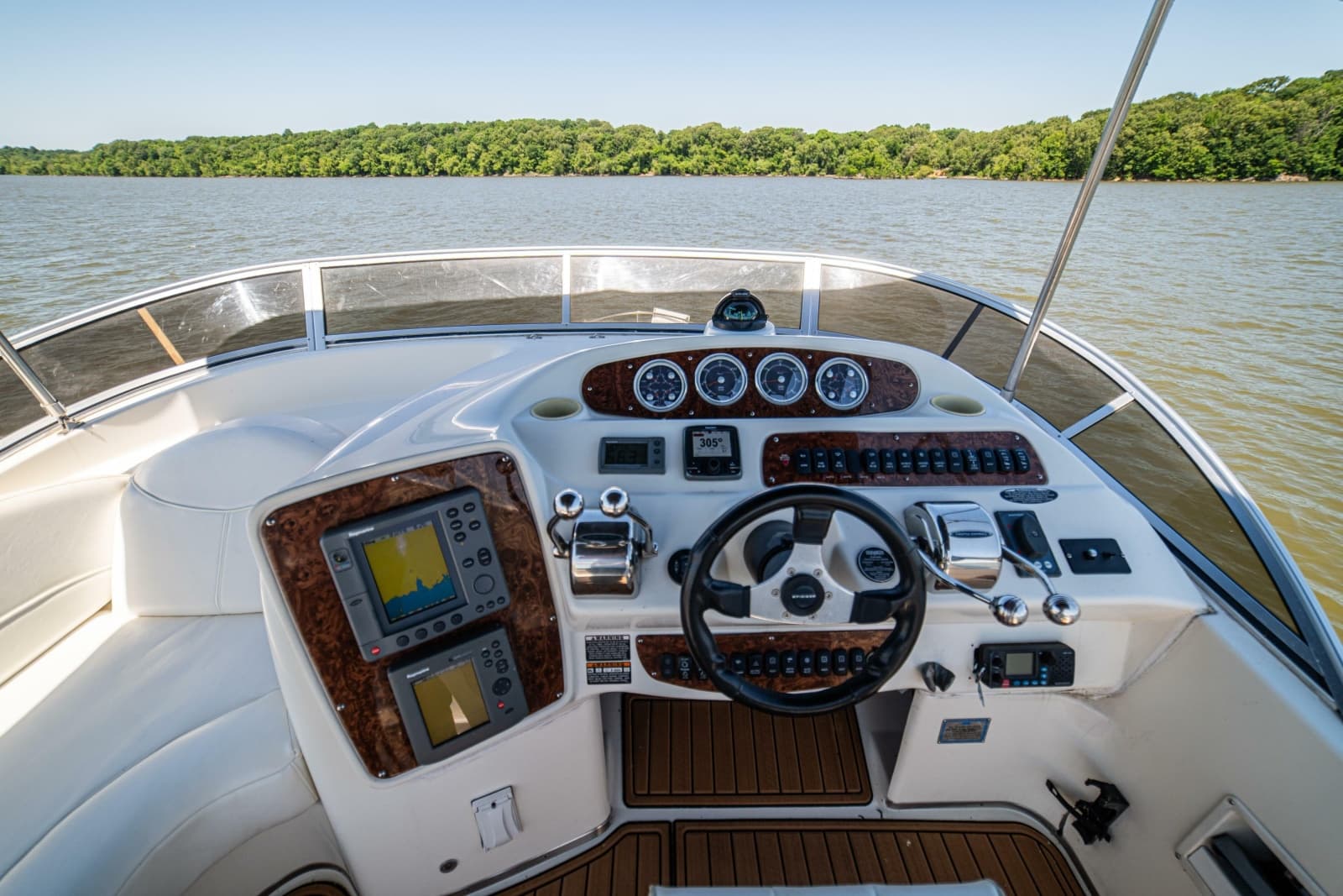 2005 Meridian 341 Sedan - Photo 47