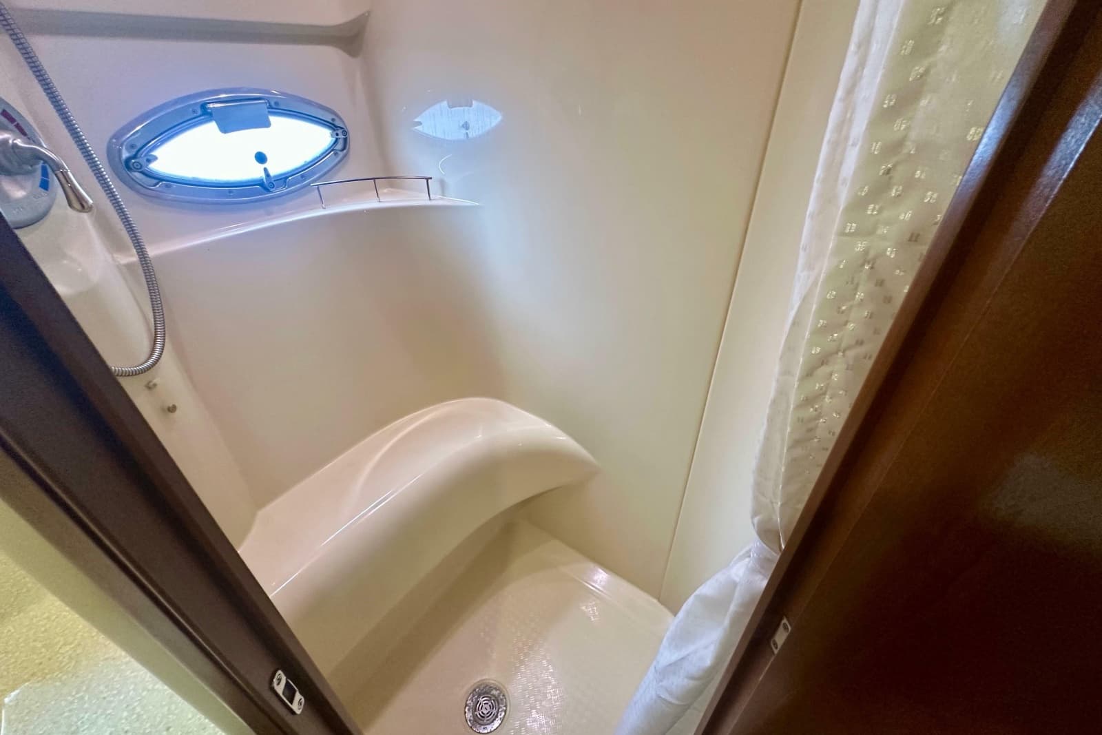 2005 Meridian 459 Motoryacht - Photo 31