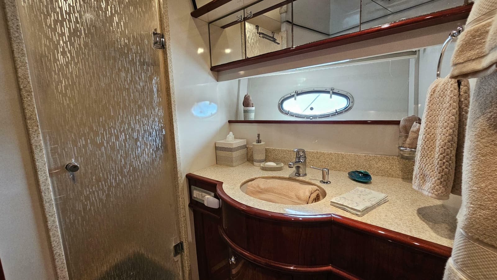 2005 Neptunus 56 Flybridge - Photo 31