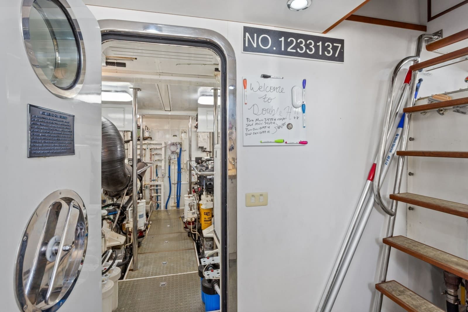 2005 Offshore Yachts 66 Pilot House - Photo 54