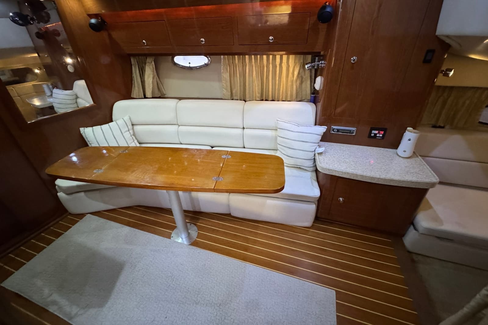 2005 Regal Commodore 3560 IO - Photo 38