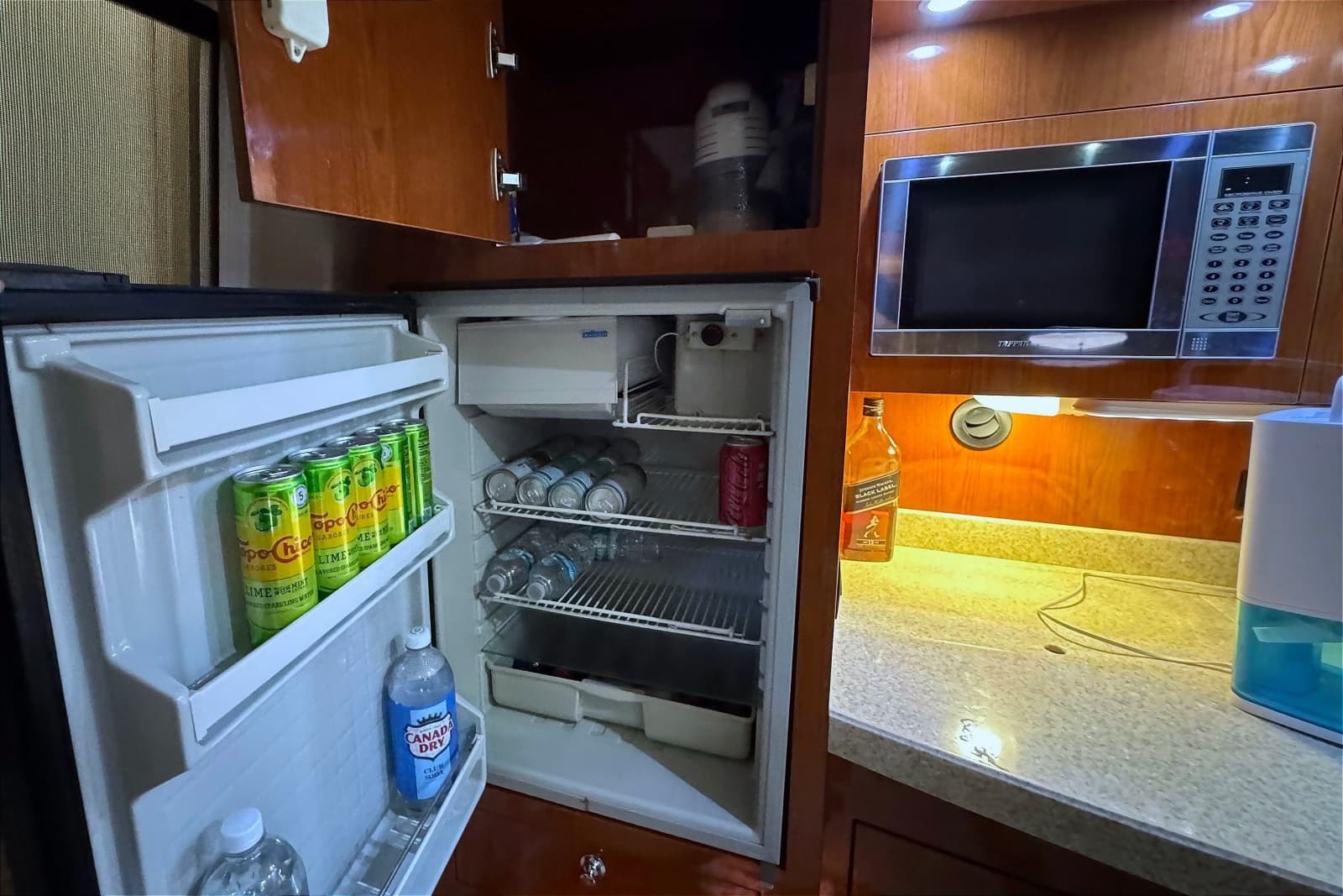 2005 Regal Commodore 3560 IO - Photo 53