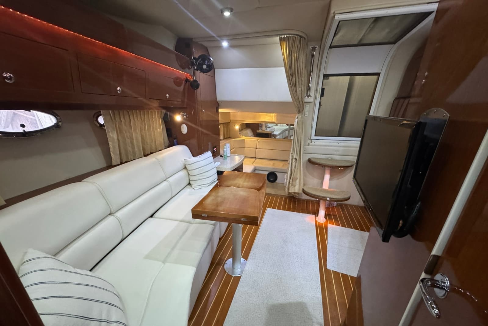 2005 Regal Commodore 3560 IO - Photo 37