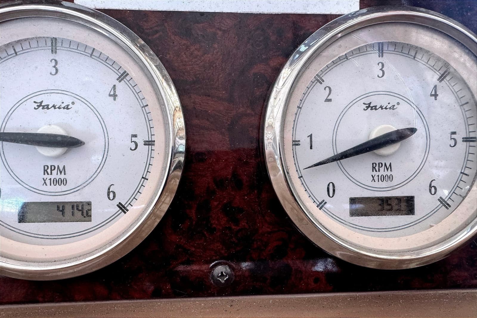 2005 Regal Commodore 3560 IO - Photo 16