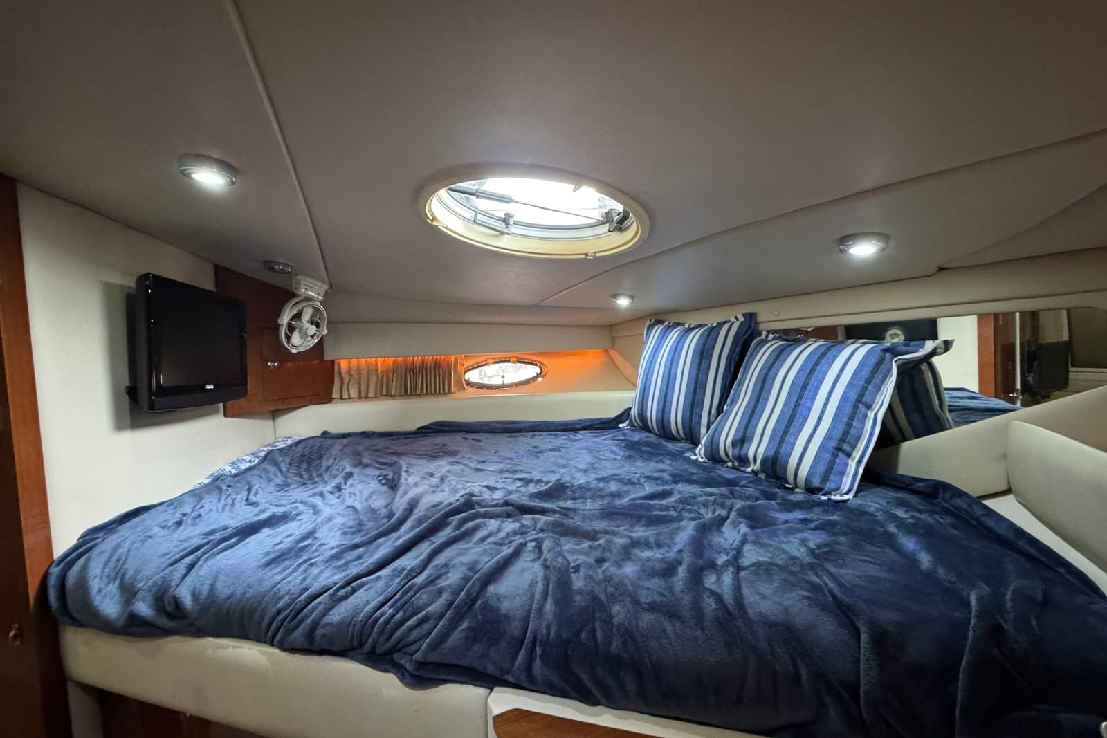 2005 Regal Commodore 3560 IO - Photo 55