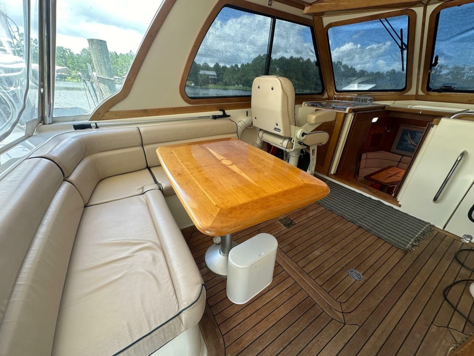 2005 Sabre 42 Express - Photo 18