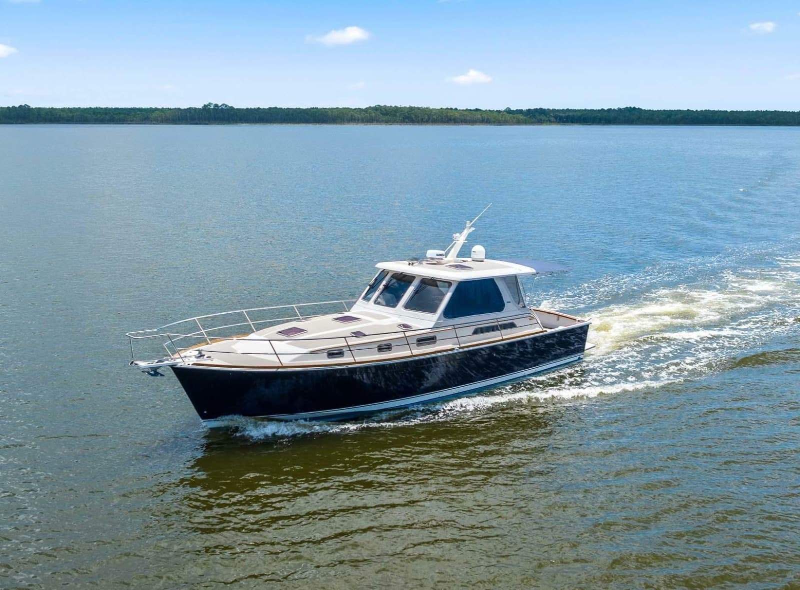 2005 Sabre 42 Express - Photo 2