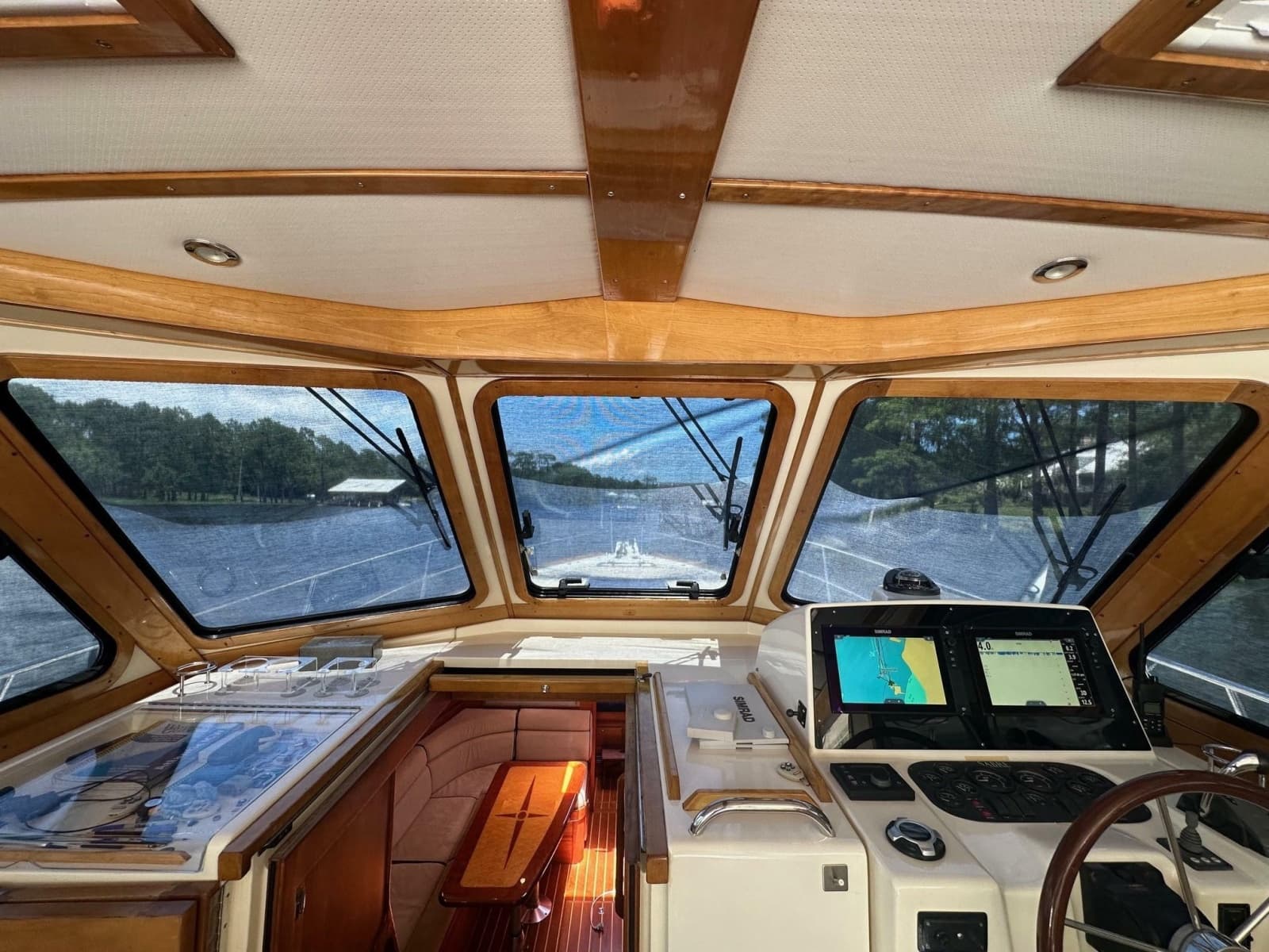 2005 Sabre 42 Express - Photo 11
