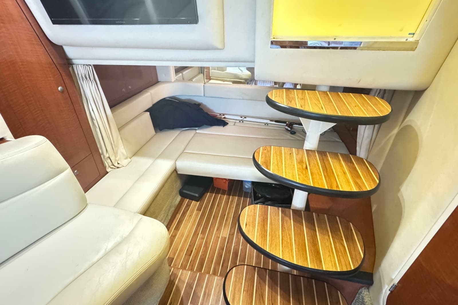 2005 Sea Ray 340 Sundancer - Photo 15