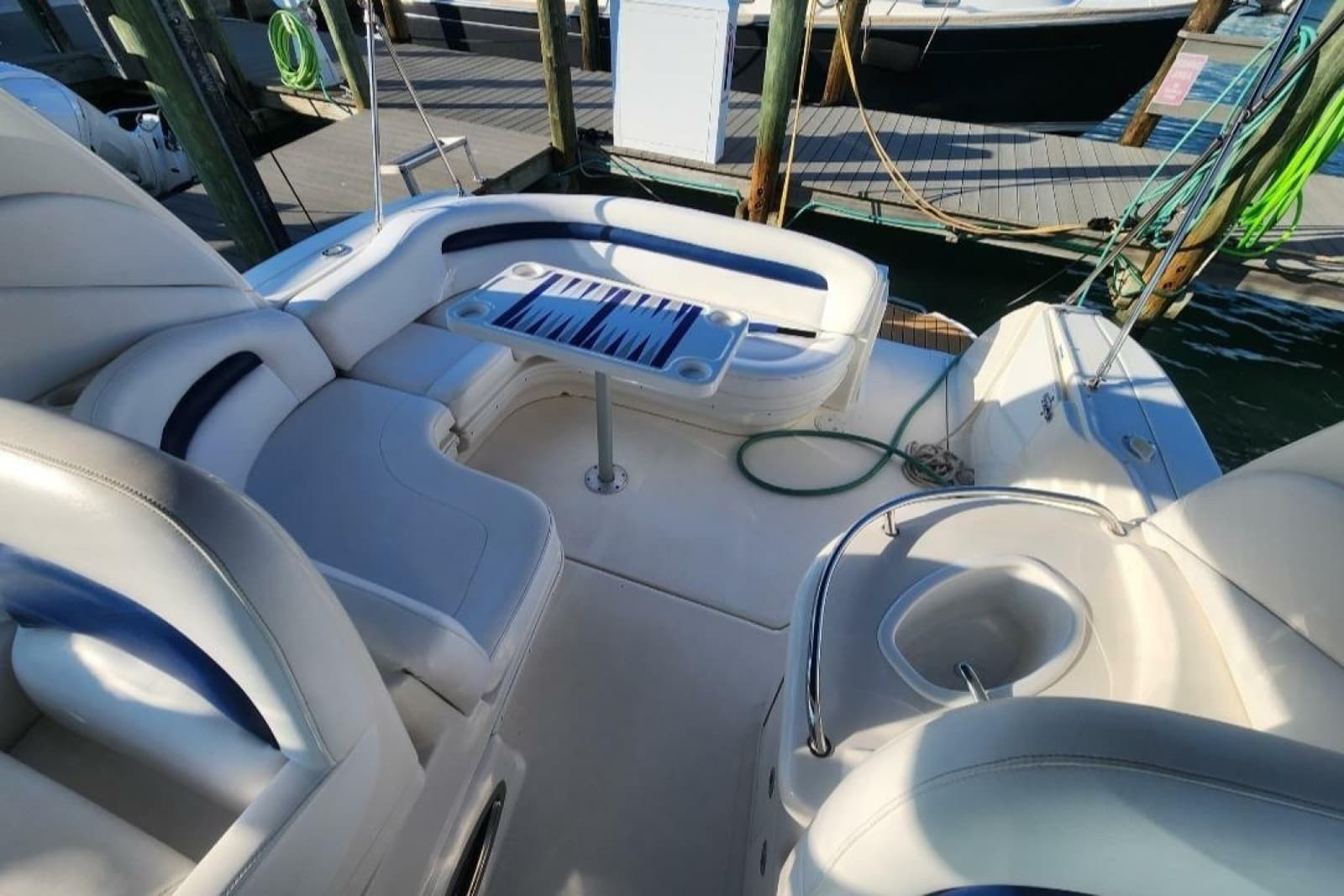 2005 Sea Ray 340 Sundancer - Photo 9