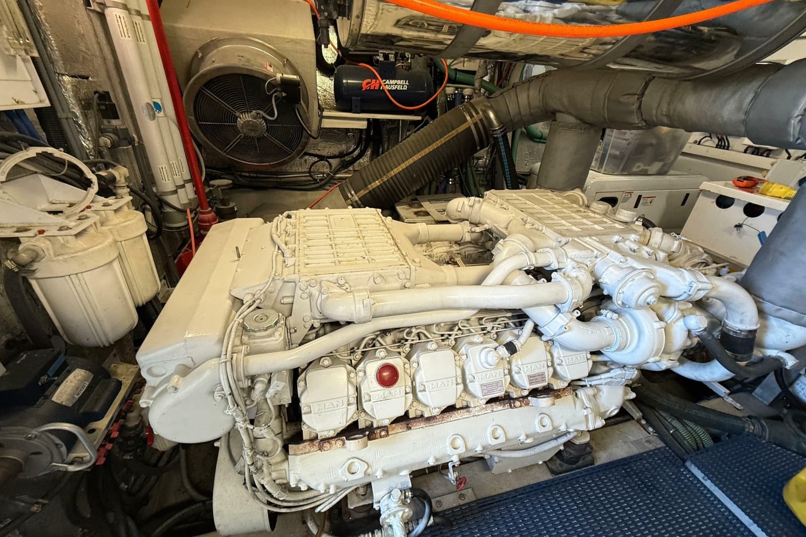 2005 Sunseeker 75 Yacht - Photo 44