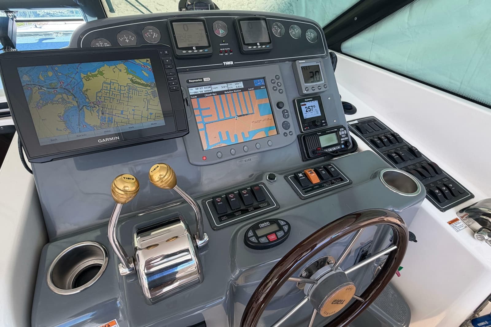 2005 Tiara Yachts 3600 Sovran - Photo 18