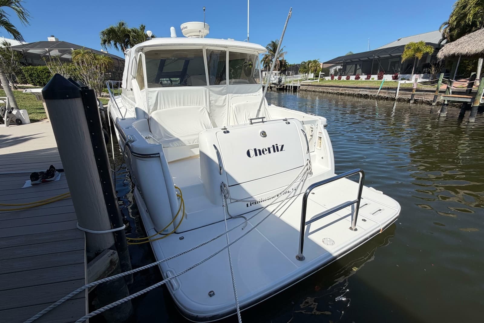 2005 Tiara Yachts 3600 Sovran - Photo 2