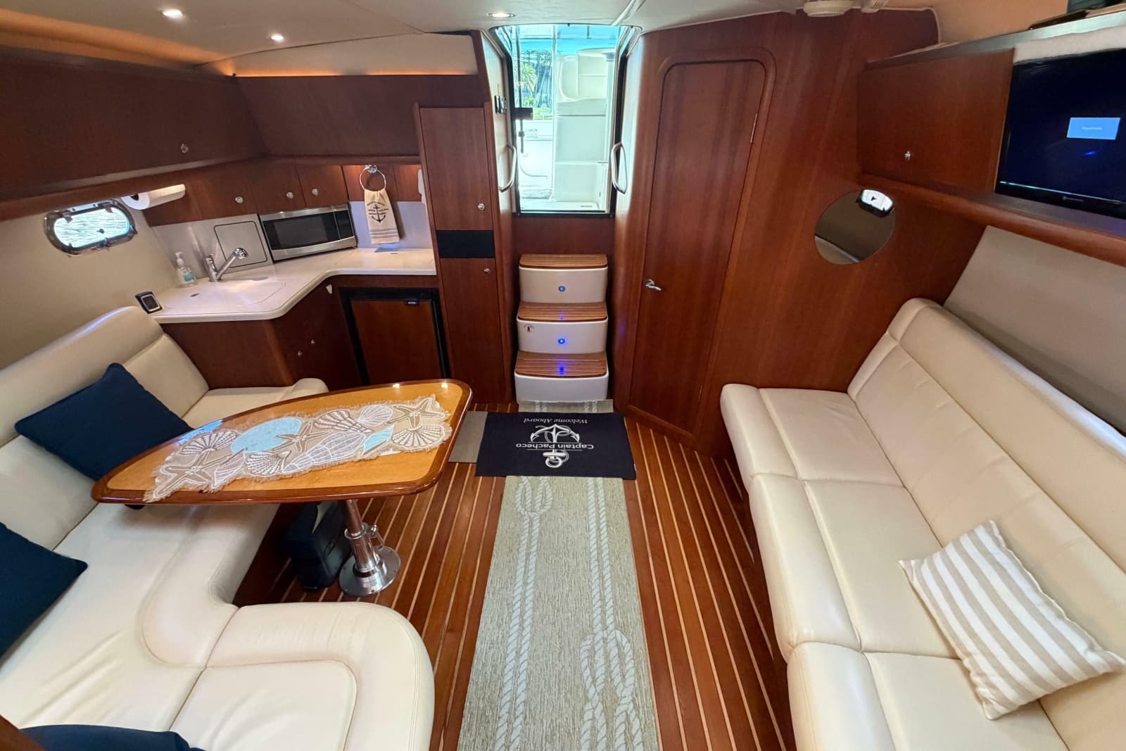 2005 Tiara Yachts 3600 Sovran - Photo 26