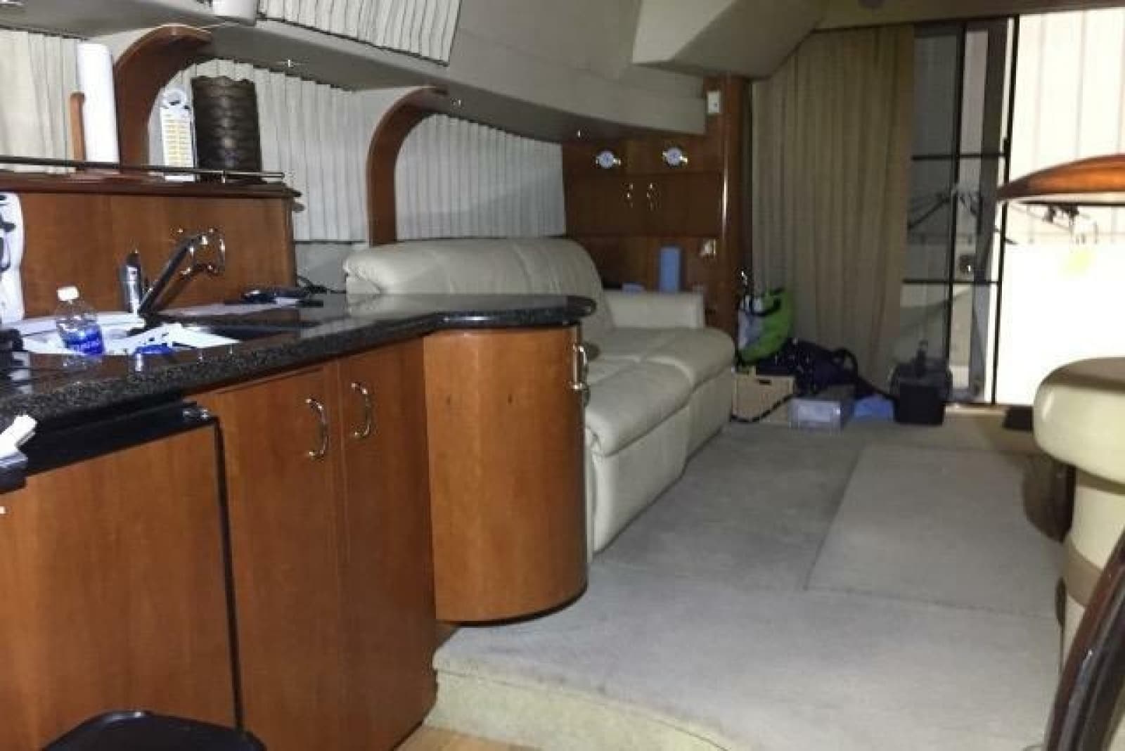 2004 Carver 420 Mariner - Photo 6