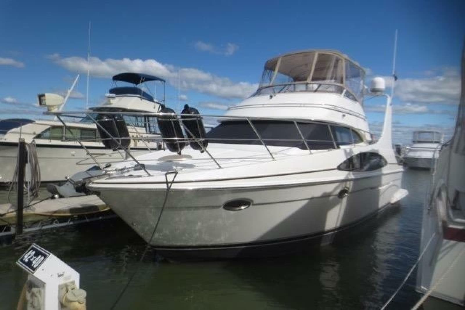2004 Carver 420 Mariner - Photo 3