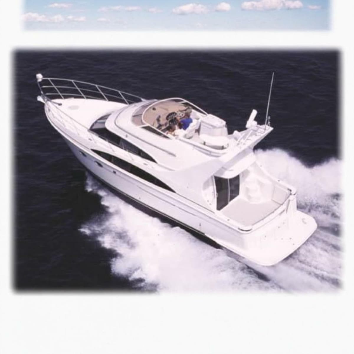 2004 Carver 420 Mariner - Photo 1