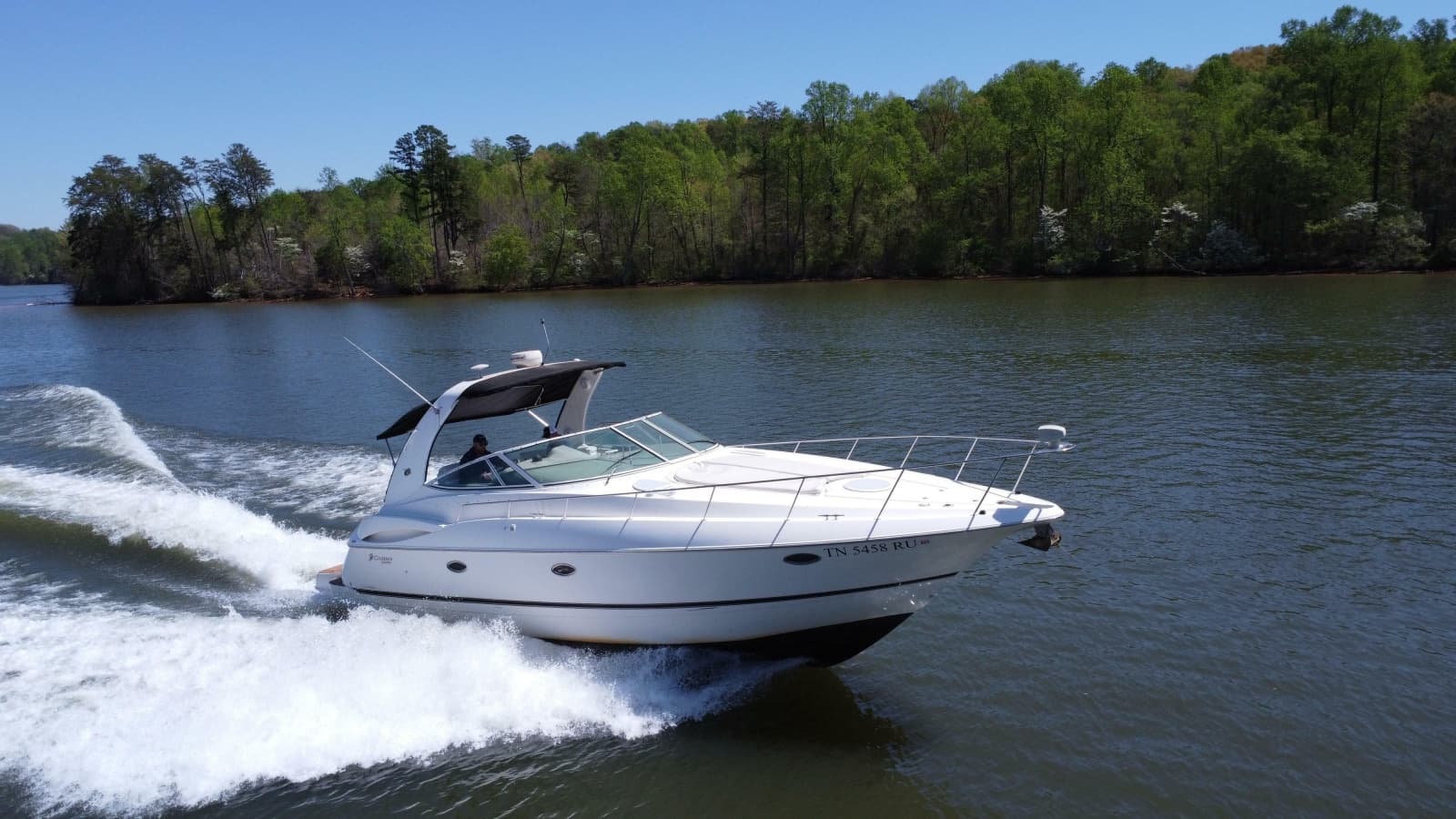 2004 Cruisers Yachts 370 Express - Photo 5