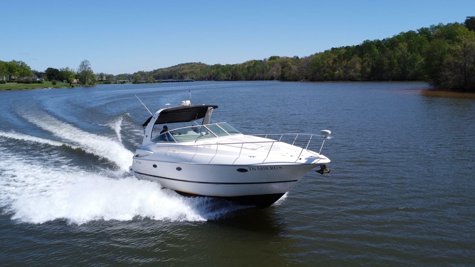 2004 Cruisers Yachts 370 Express - Photo 1