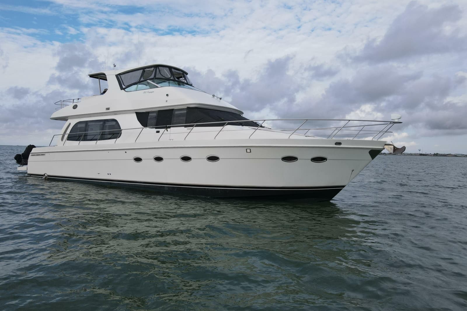 2004 Carver 560 Voyager - Photo 9