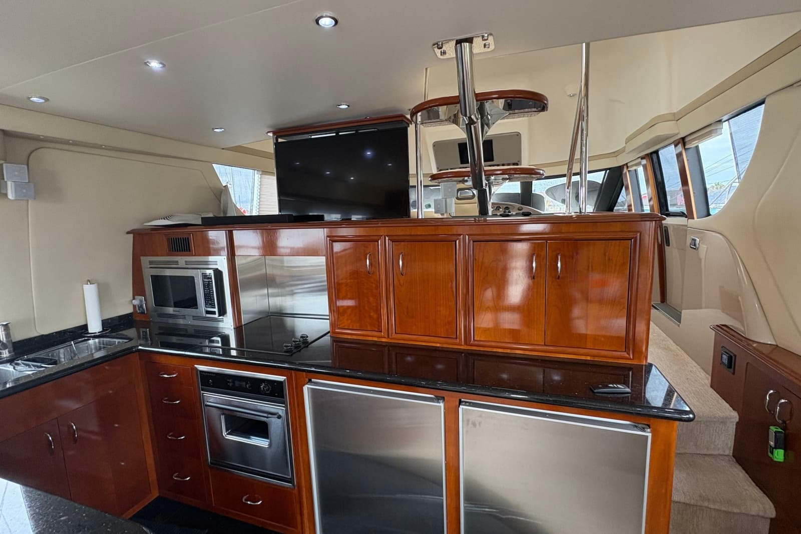 2004 Carver 560 Voyager - Photo 19