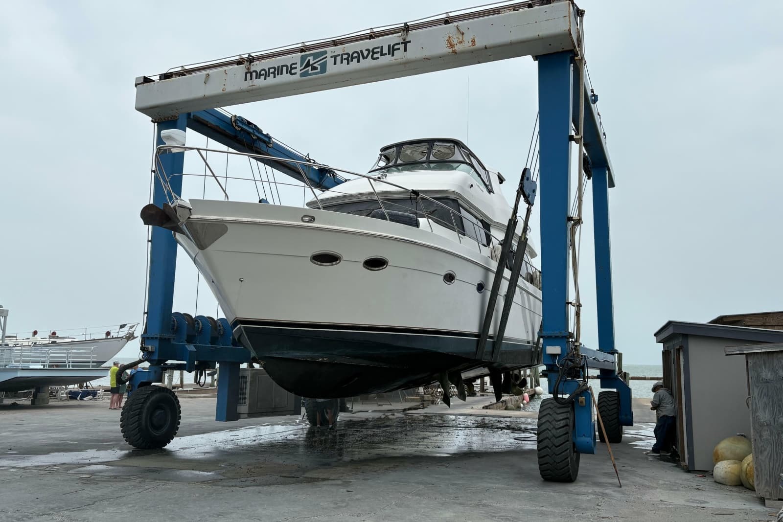 2004 Carver 560 Voyager - Photo 15