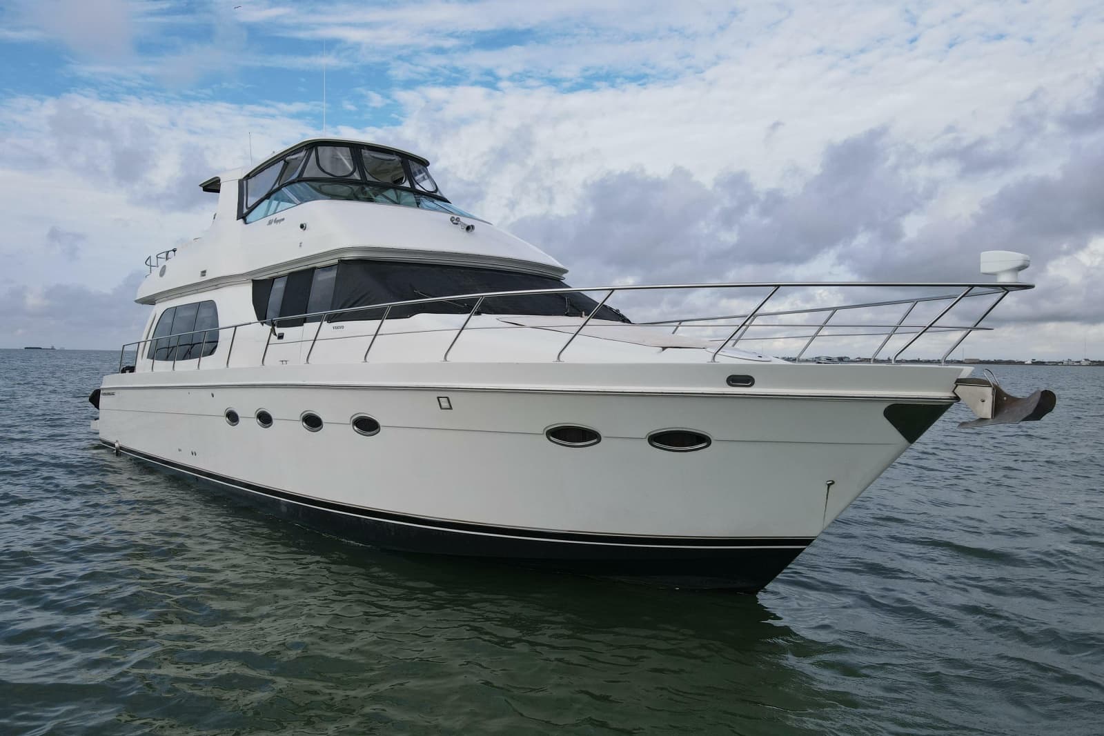 2004 Carver 560 Voyager - Photo 12