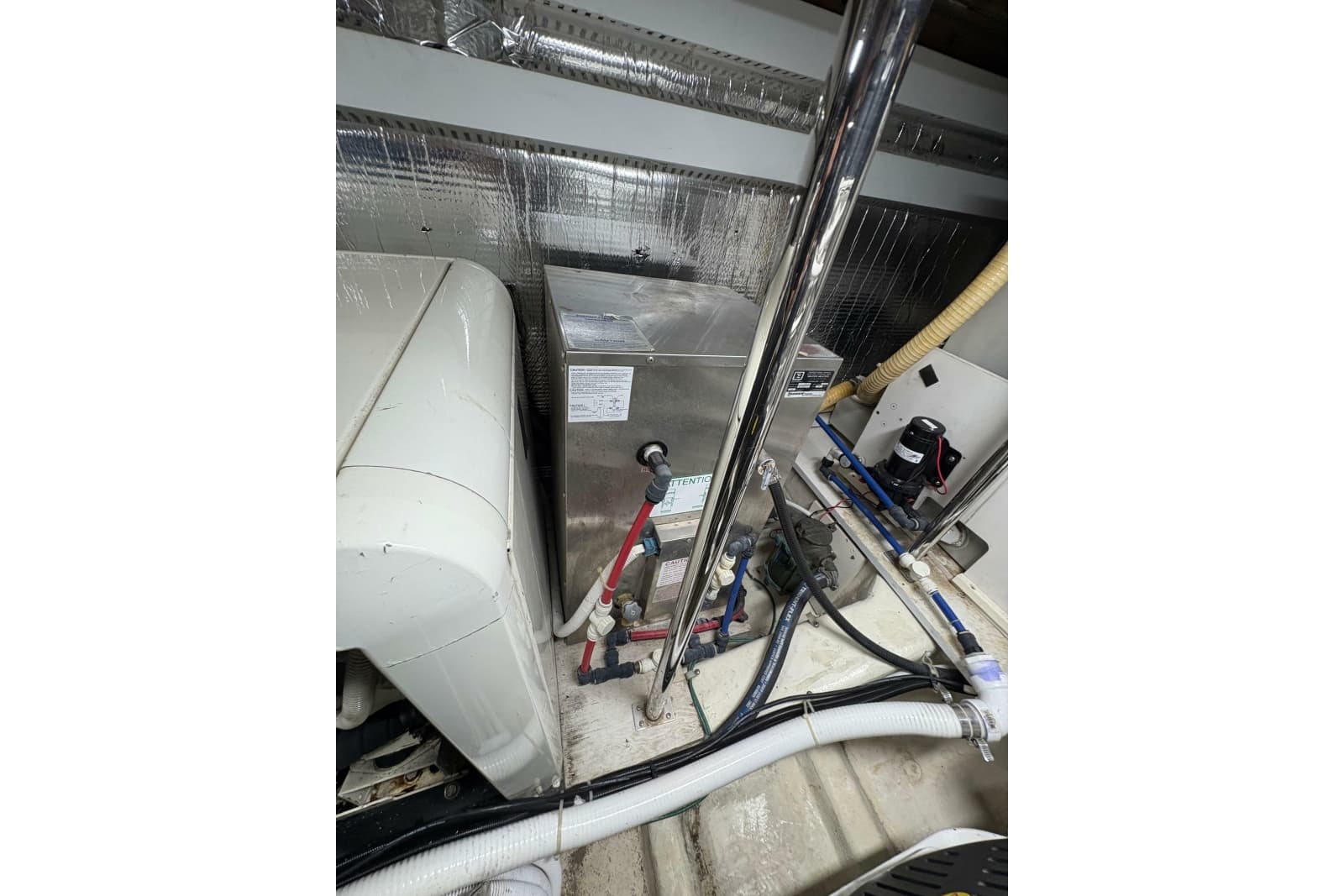 2004 Carver 560 Voyager - Photo 90