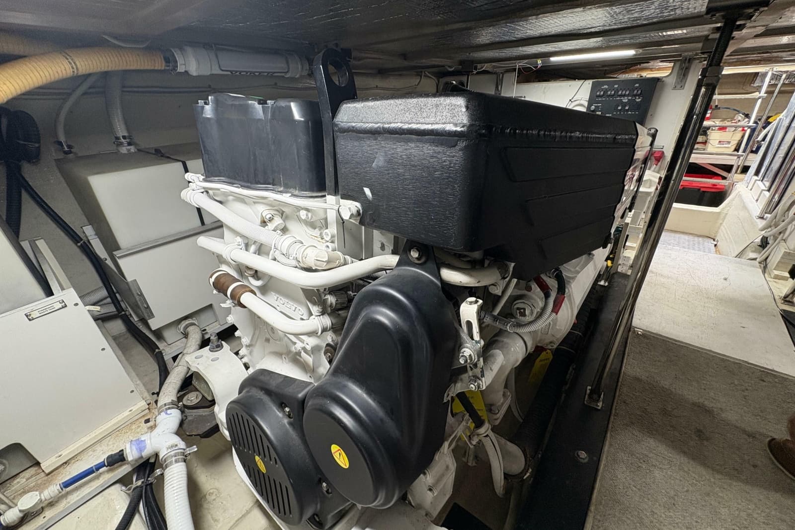 2004 Carver 560 Voyager - Photo 87