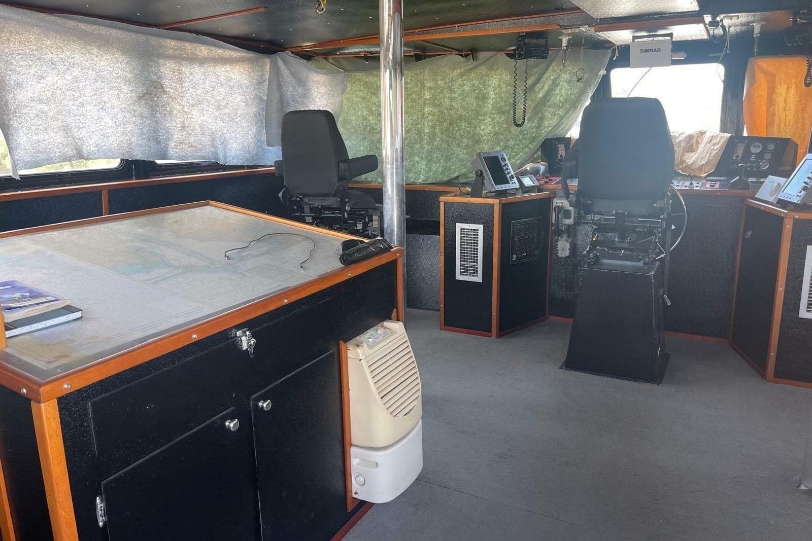 2004 Custom Supply Boat - Photo 7