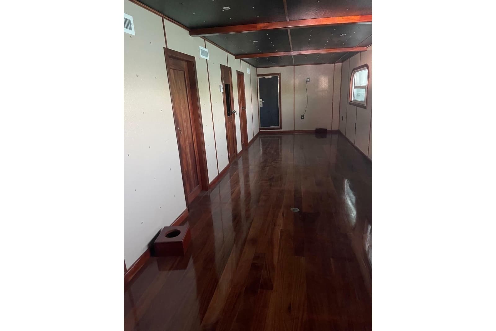 2004 Custom Supply Boat - Photo 16