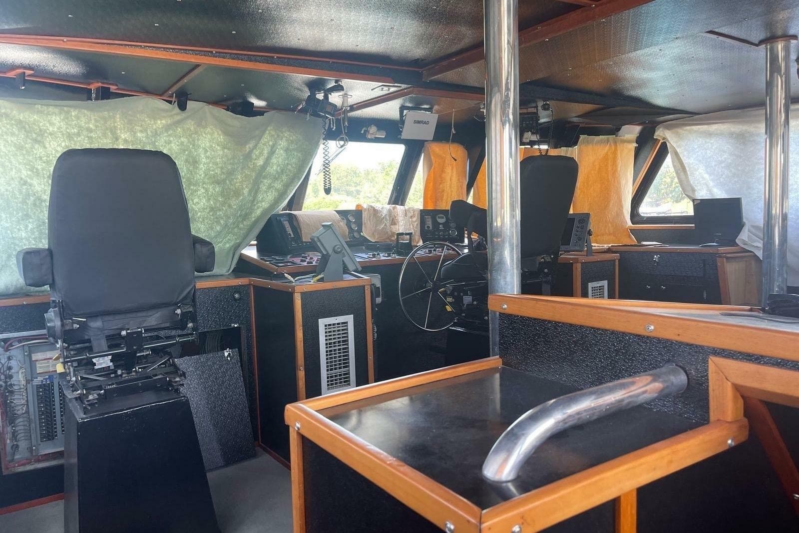 2004 Custom Supply Boat - Photo 9
