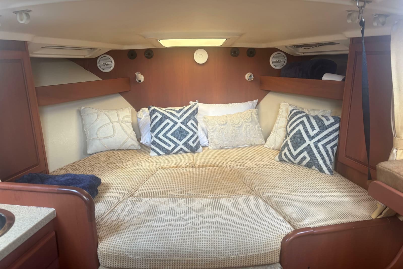 2004 Luhrs 32 Open - Photo 25