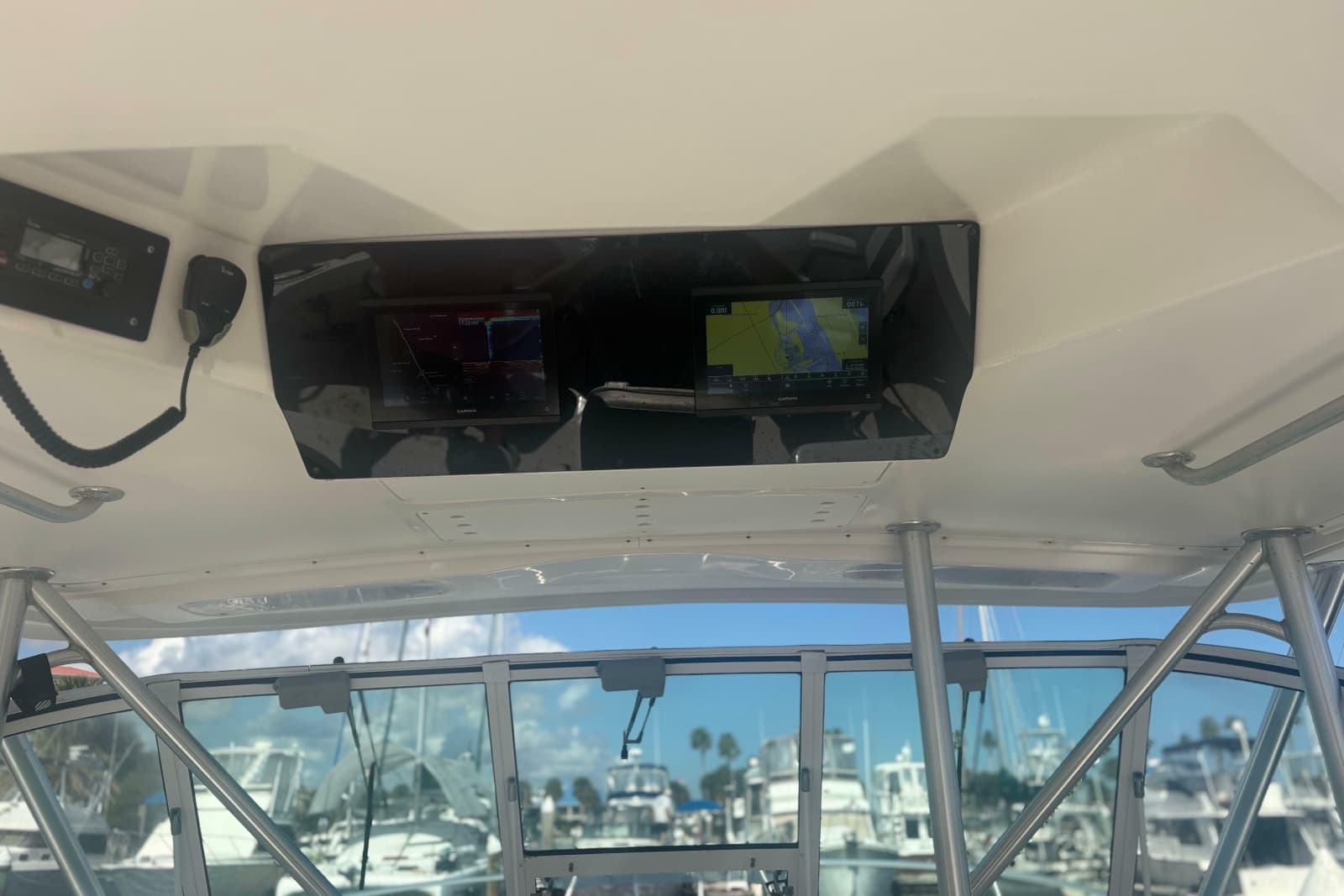 2004 Luhrs 32 Open - Photo 21