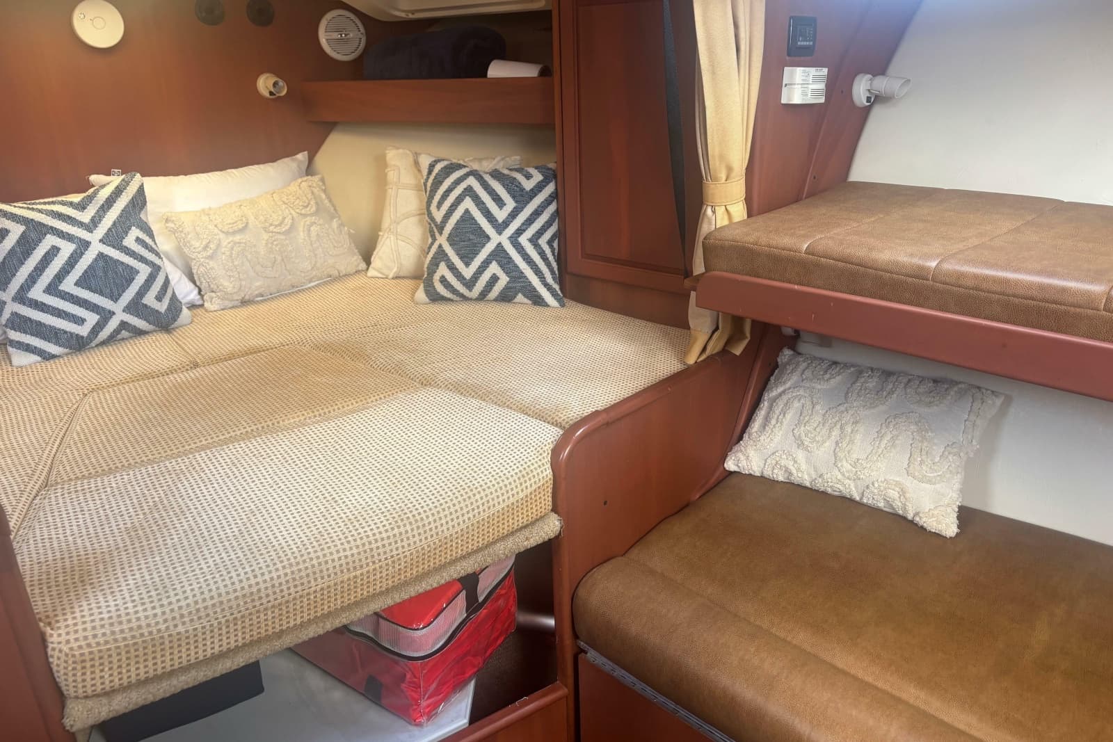 2004 Luhrs 32 Open - Photo 26