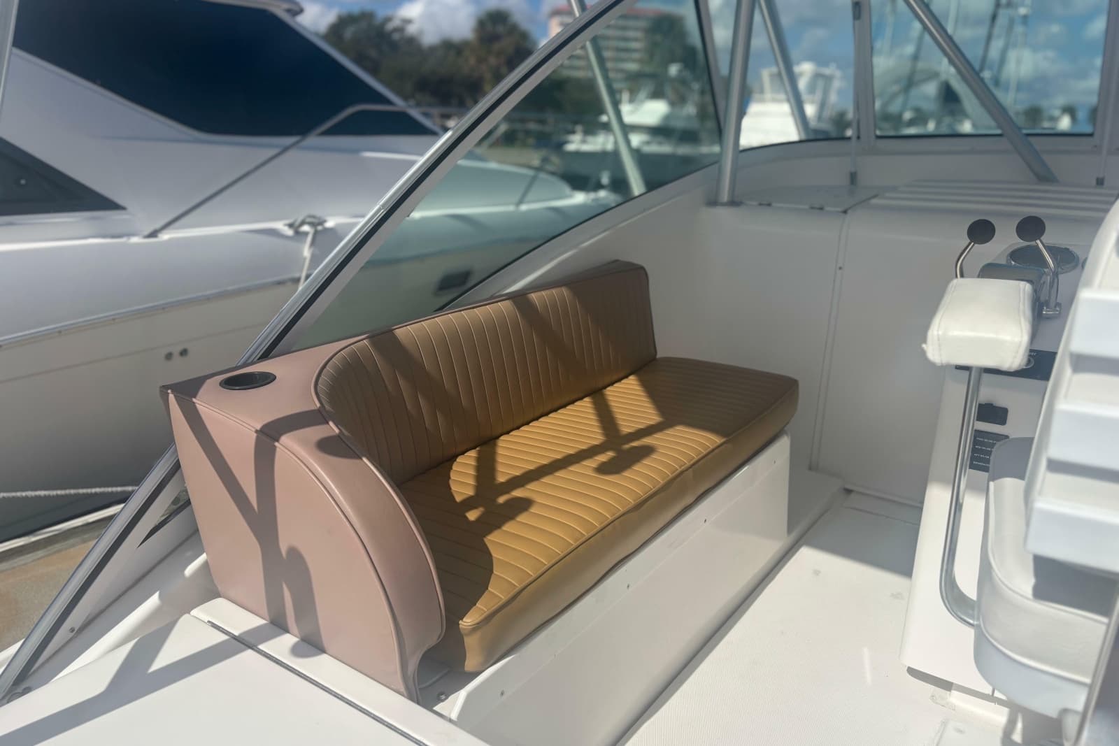 2004 Luhrs 32 Open - Photo 15