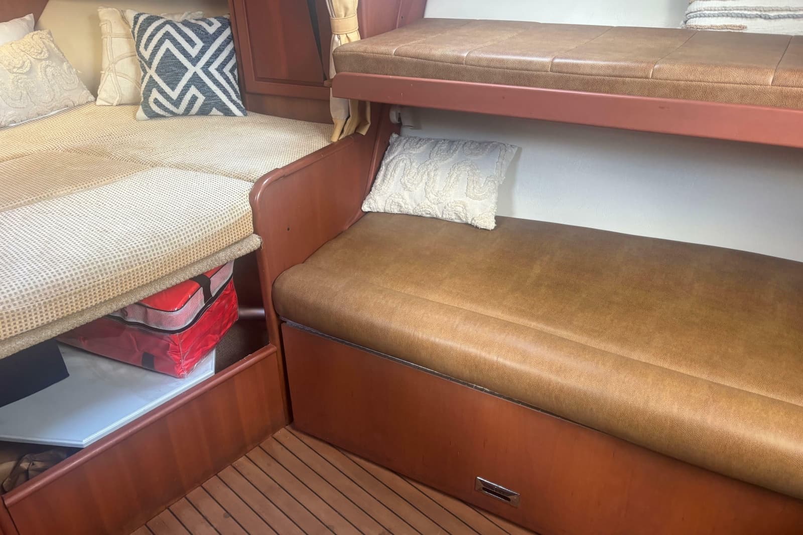 2004 Luhrs 32 Open - Photo 27