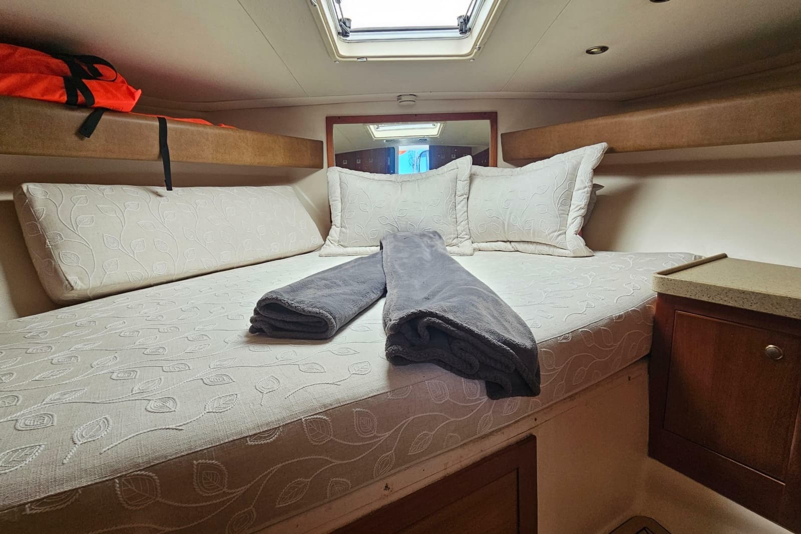 2004 Luhrs 34 Convertible - Photo 41