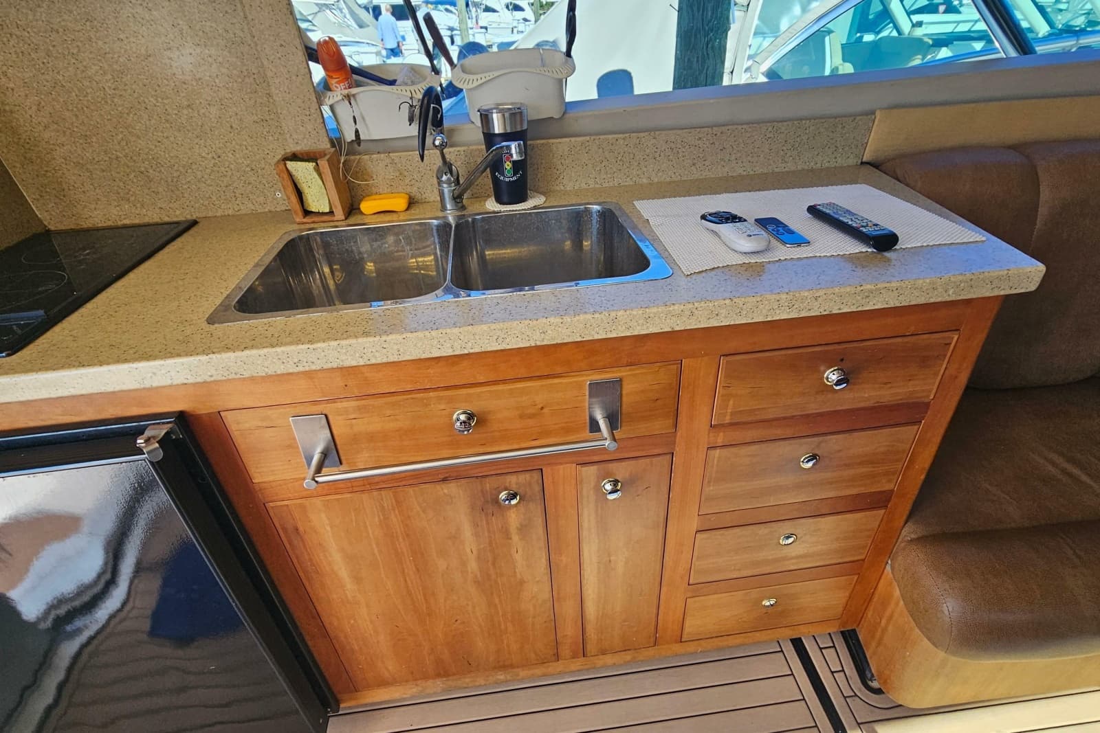 2004 Luhrs 34 Convertible - Photo 32